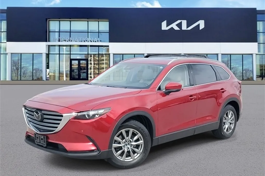 2019 Mazda CX-9 Touring photo 1