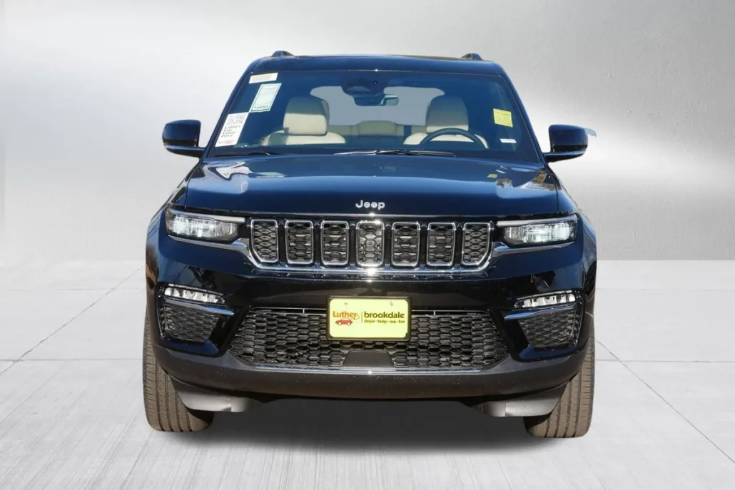 2025 Jeep Grand Cherokee Limited photo 1