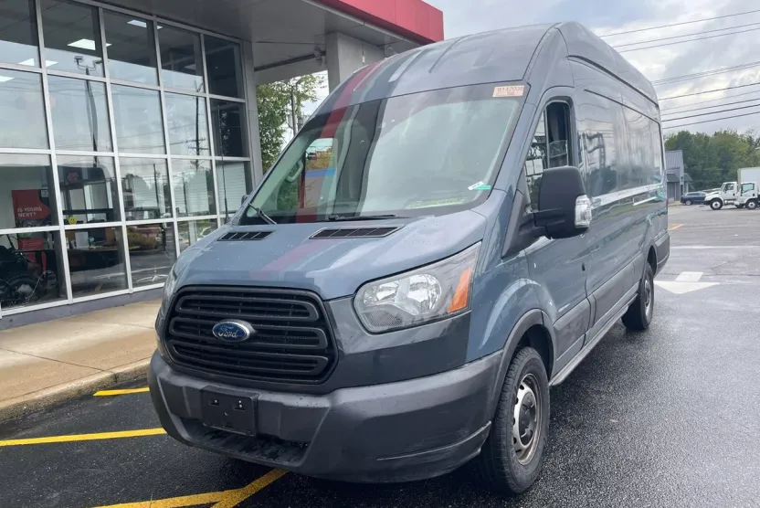 2019 Ford Transit Van photo 1