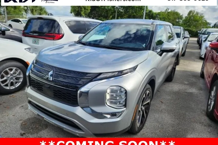 2024 Mitsubishi Outlander SE photo 1