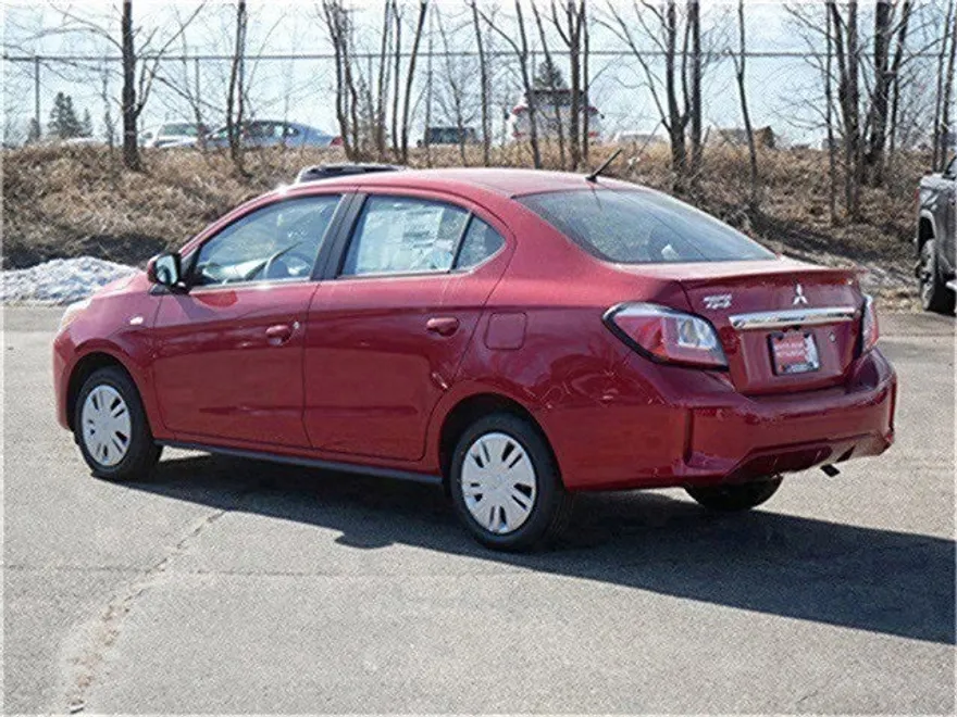 2024 Mitsubishi Mirage G4 ES photo 1