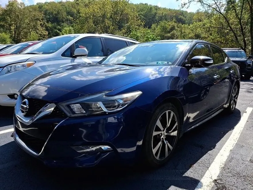 2017 Nissan Maxima SL photo 1