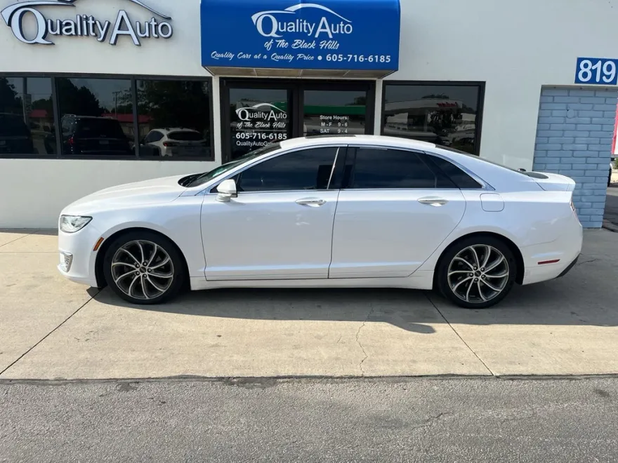 2019 Lincoln MKZ Reserve photo 1