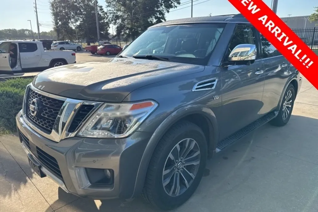 2017 Nissan Armada Platinum photo 1