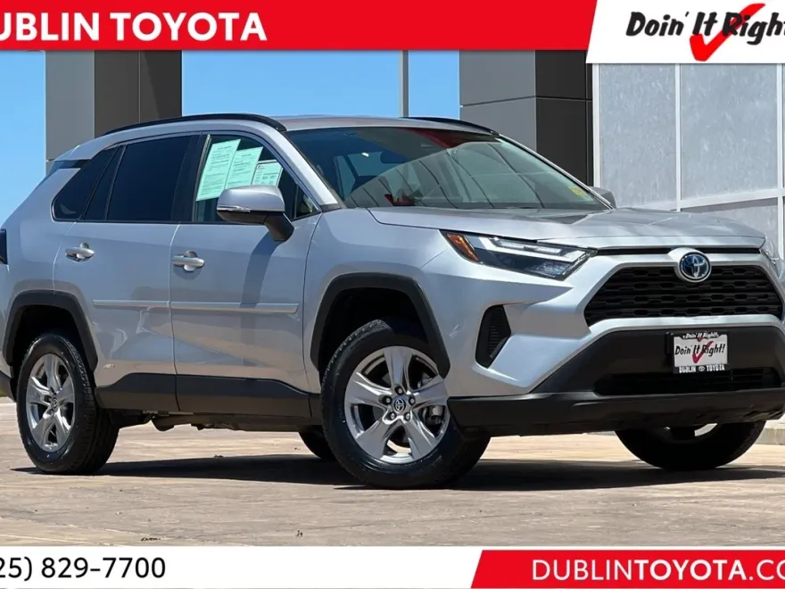 2023 Toyota RAV4 Hybrid LE photo 1