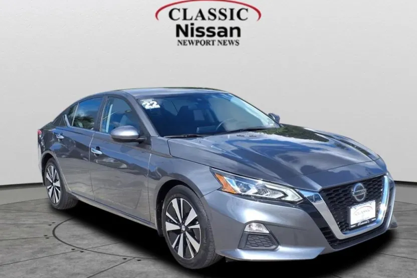 2022 Nissan Altima 2.5 SV photo 1