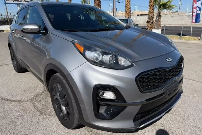 2021 Kia Sportage S photo 1
