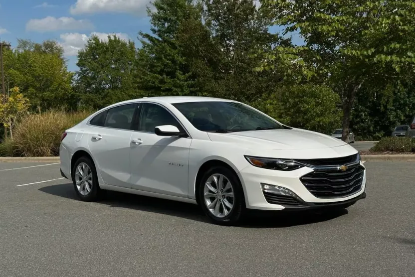 2020 Chevrolet Malibu 1LT photo 1