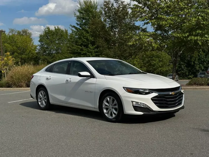 2020 Chevrolet Malibu 1LT photo 1
