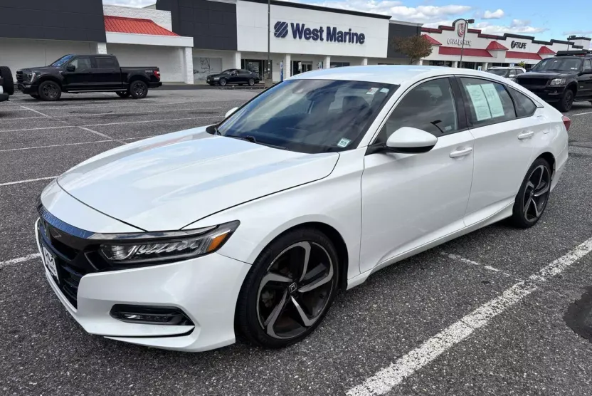 2019 Honda Accord Sport 1.5T photo 1