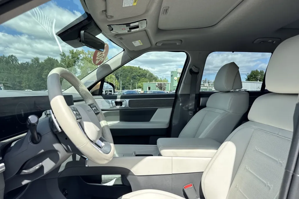 2024 Hyundai Santa Fe Limited photo 1