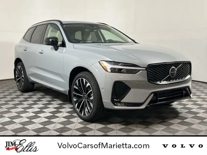 2026 Volvo XC60 B5 photo 1