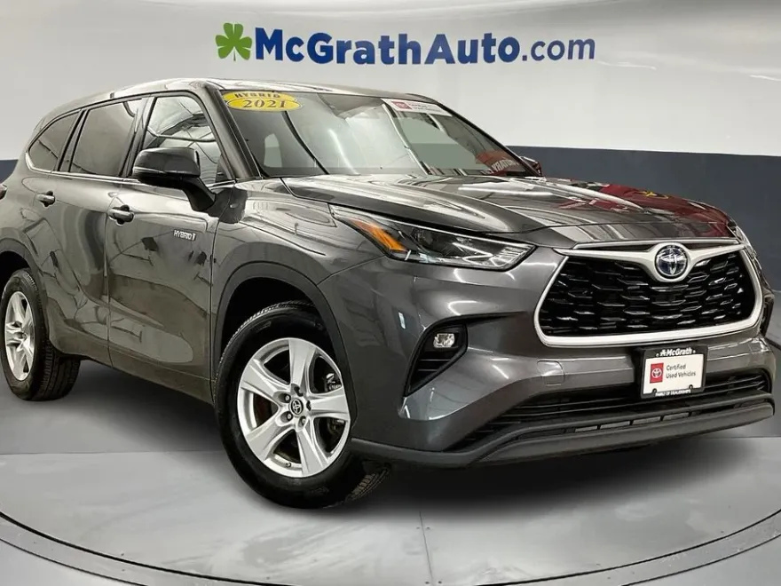 2021 Toyota Highlander Hybrid LE photo 1