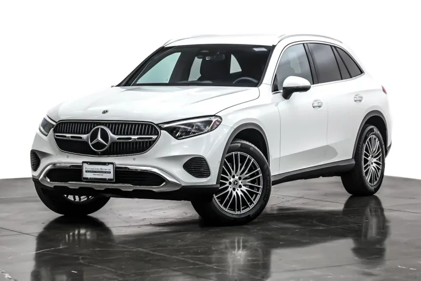 2025 Mercedes Benz GLC 300 photo 1
