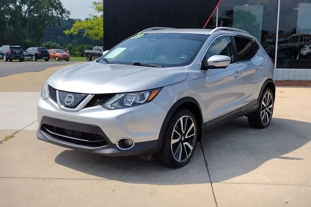 2019 Nissan Rogue Sport SL photo 1