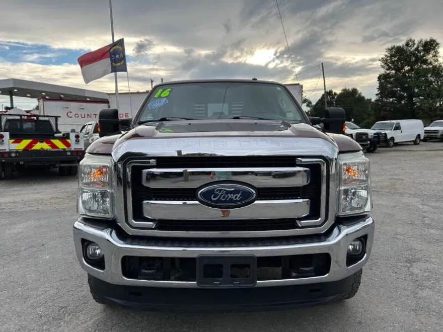 2016 Ford F-250 Lariat photo 1