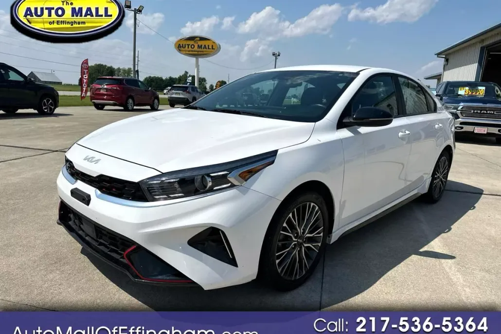 2024 Kia Forte GT-Line photo 1