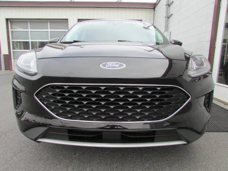 2021 Ford Escape SE photo 1
