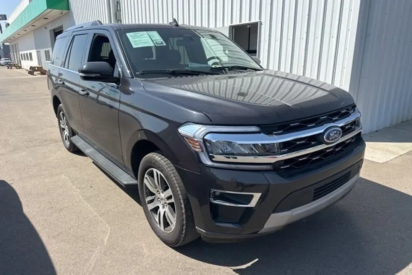 2024 Ford Expedition Limited photo 1