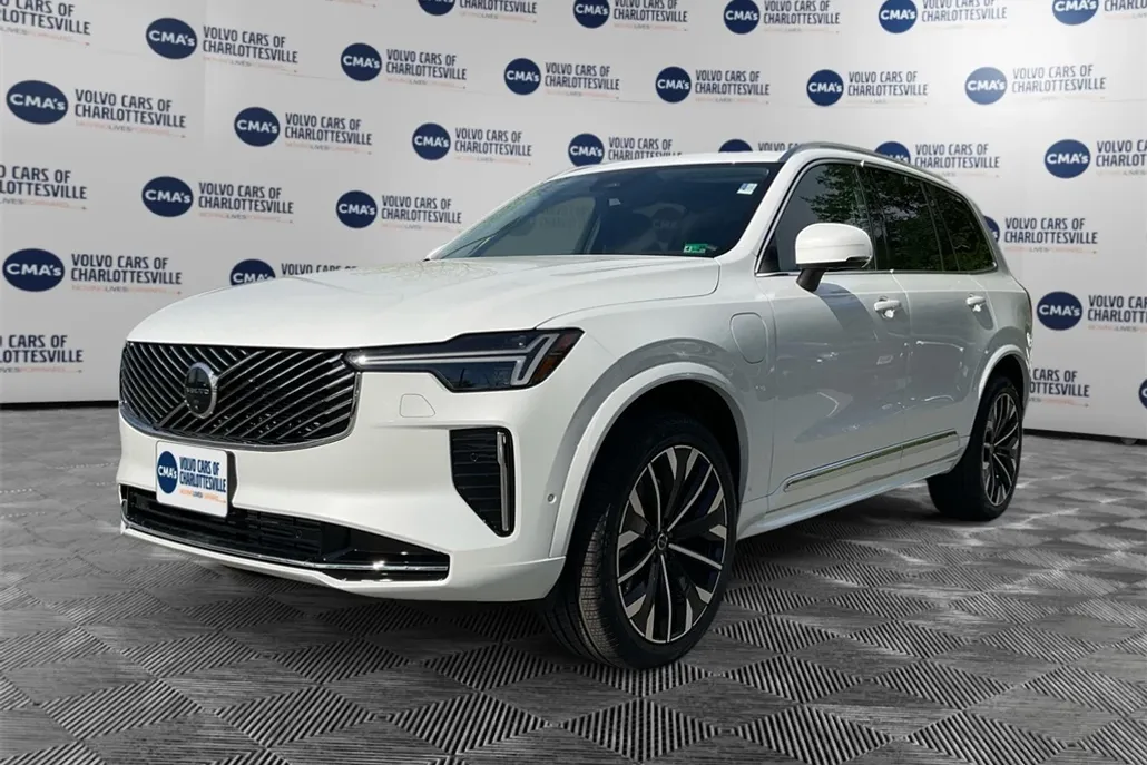 2025 Volvo XC90 Recharge T8 Plus photo 1