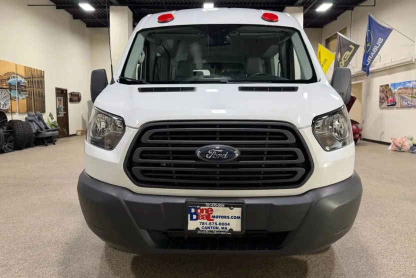 2018 Ford Transit XL Van photo 1