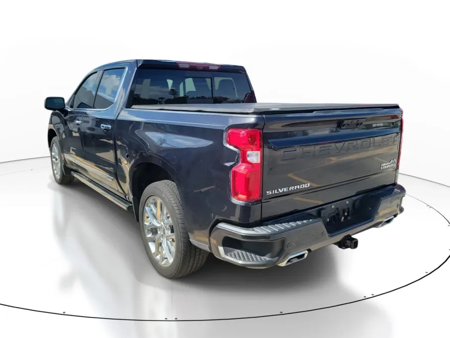 2023 Chevrolet Silverado 1500 High Country photo 1