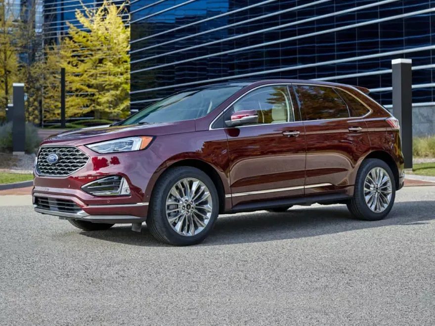 2022 Ford Edge SEL photo 1
