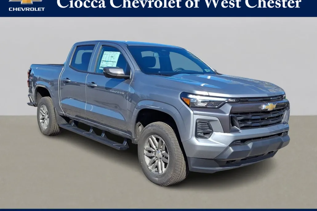 2025 Chevrolet Colorado Work Truck LT photo 1
