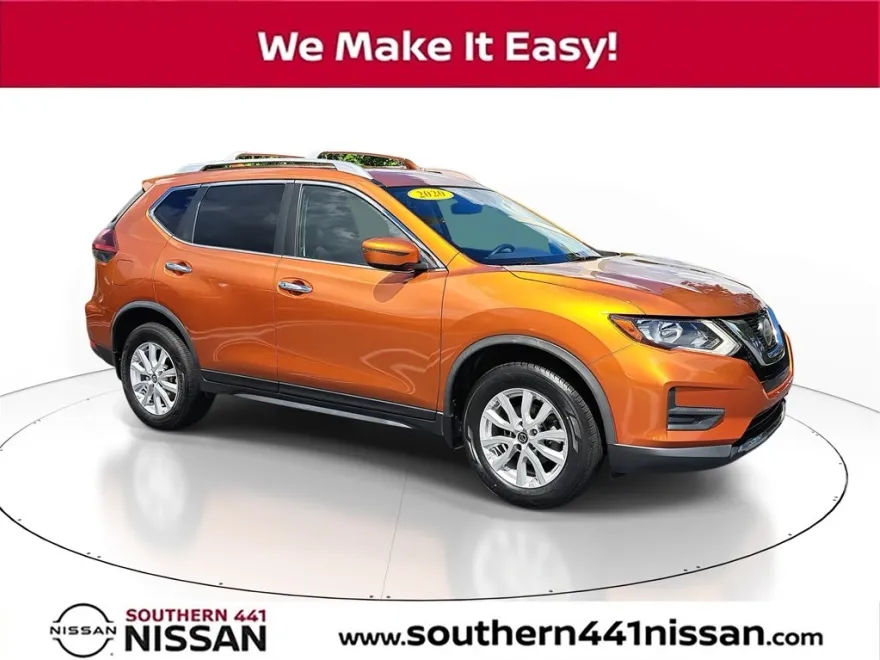 2020 Nissan Rogue SV photo 1