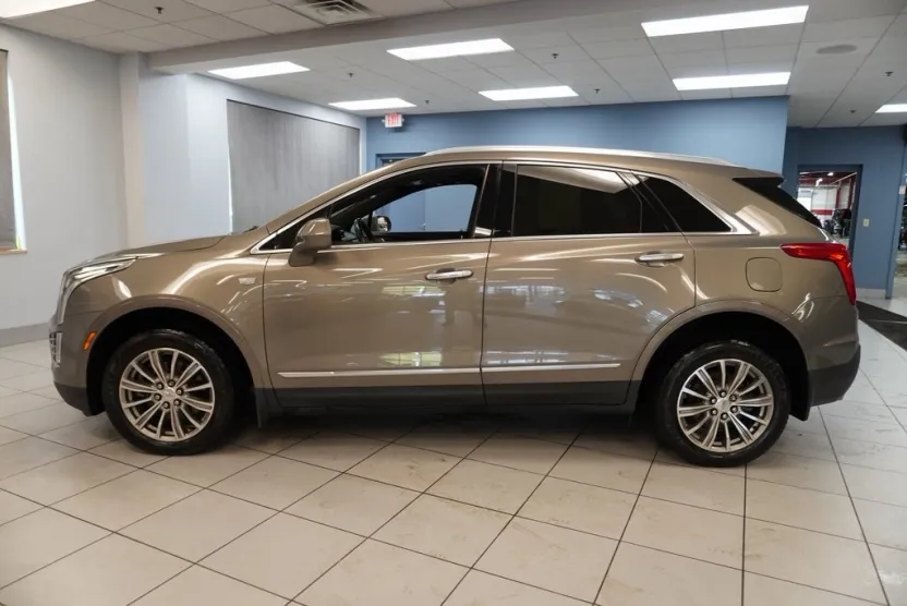 2019 Cadillac XT5 Luxury photo 1