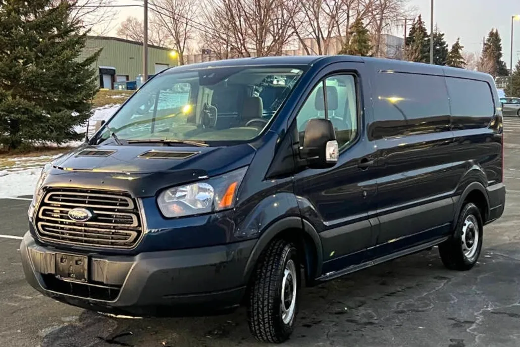 2019 Ford Transit XLT photo 1