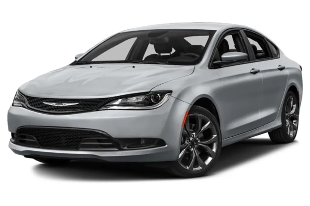 2016 Chrysler 200 Limited photo 1