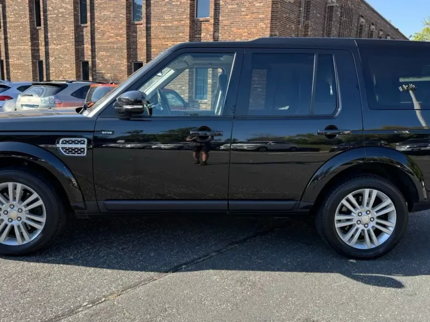 2014 Land Rover LR4 HSE LUX photo 1