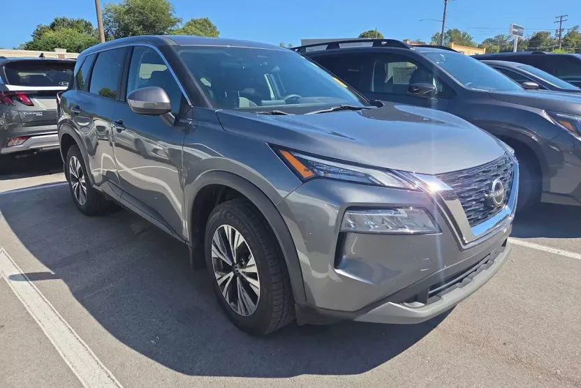 2023 Nissan Rogue SV photo 1