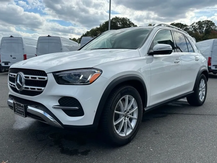 2025 Mercedes Benz GLE 350 4MATIC photo 1