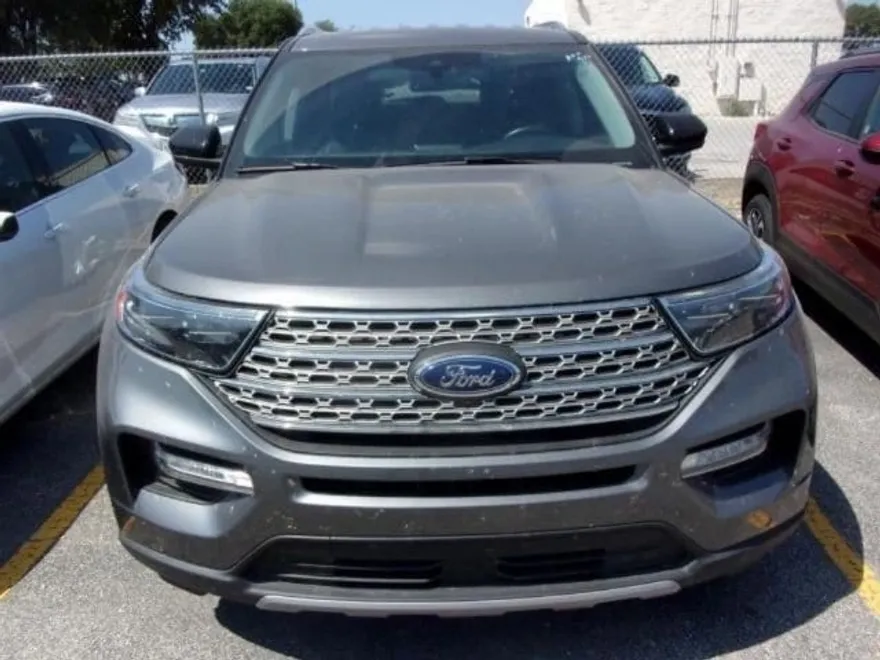 2023 Ford Explorer Limited photo 1