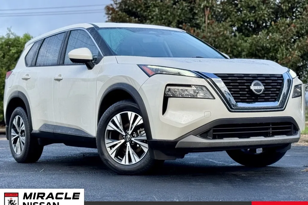 2023 Nissan Rogue SV photo 1