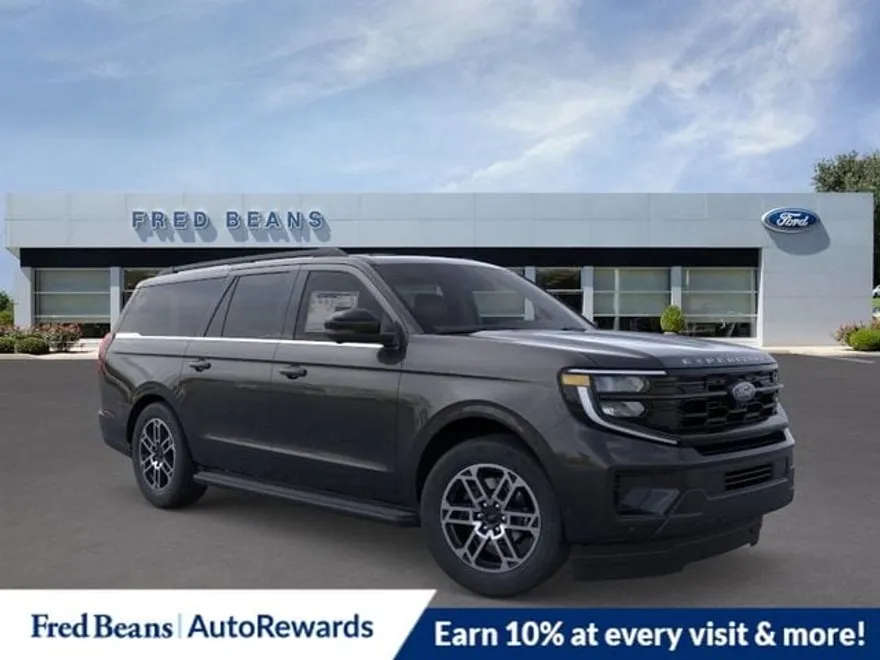 2025 Ford Expedition MAX photo 1