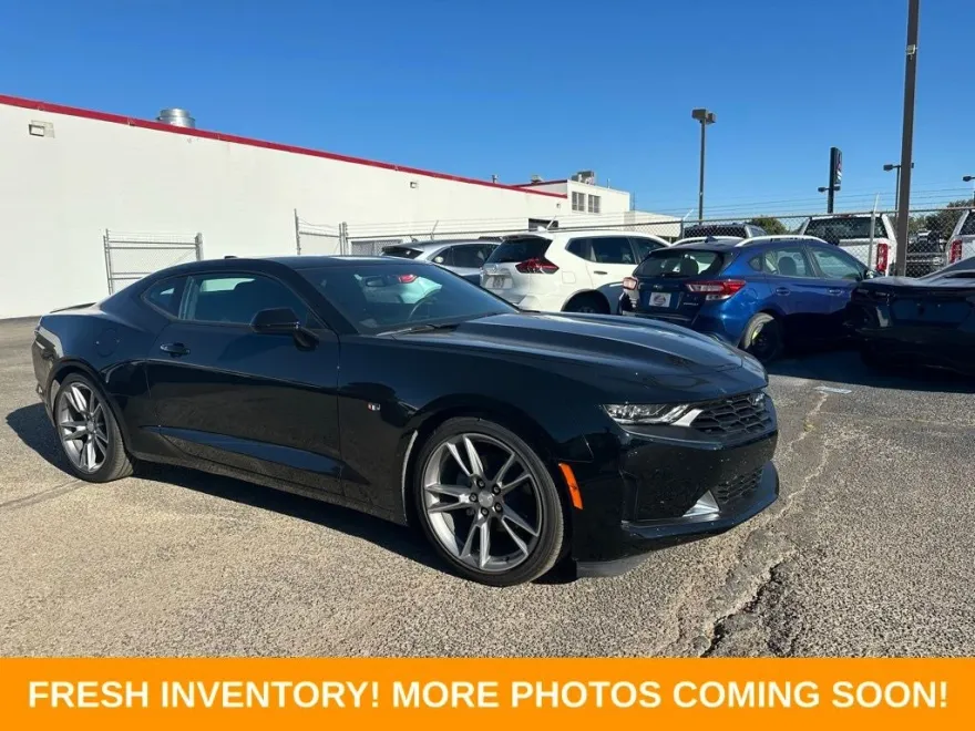 2023 Chevrolet Camaro 1LS 1LT photo 1