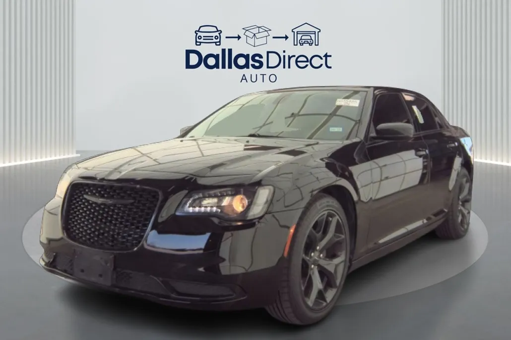 2020 Chrysler 300 Touring photo 1