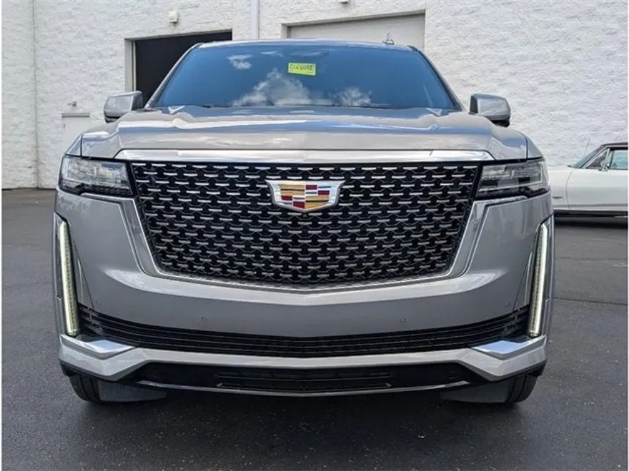 2023 Cadillac Escalade Premium Luxury photo 1