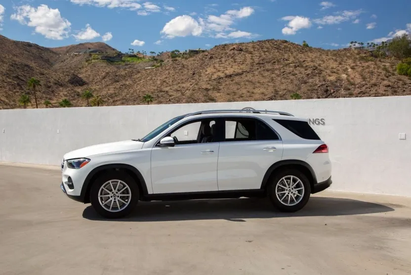 2024 Mercedes Benz GLE 350 4MATIC photo 1