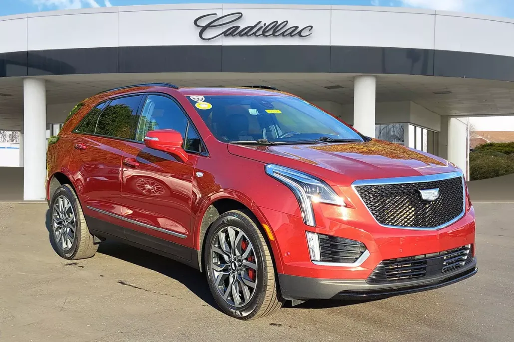 2023 Cadillac XT5 Sport photo 1