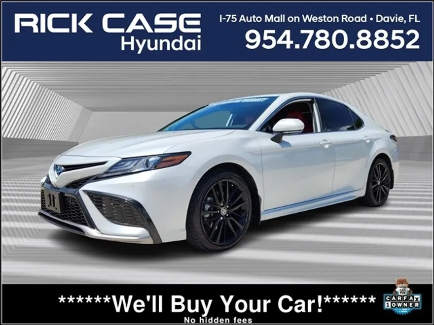 2023 Toyota Camry Hybrid XSE photo 1