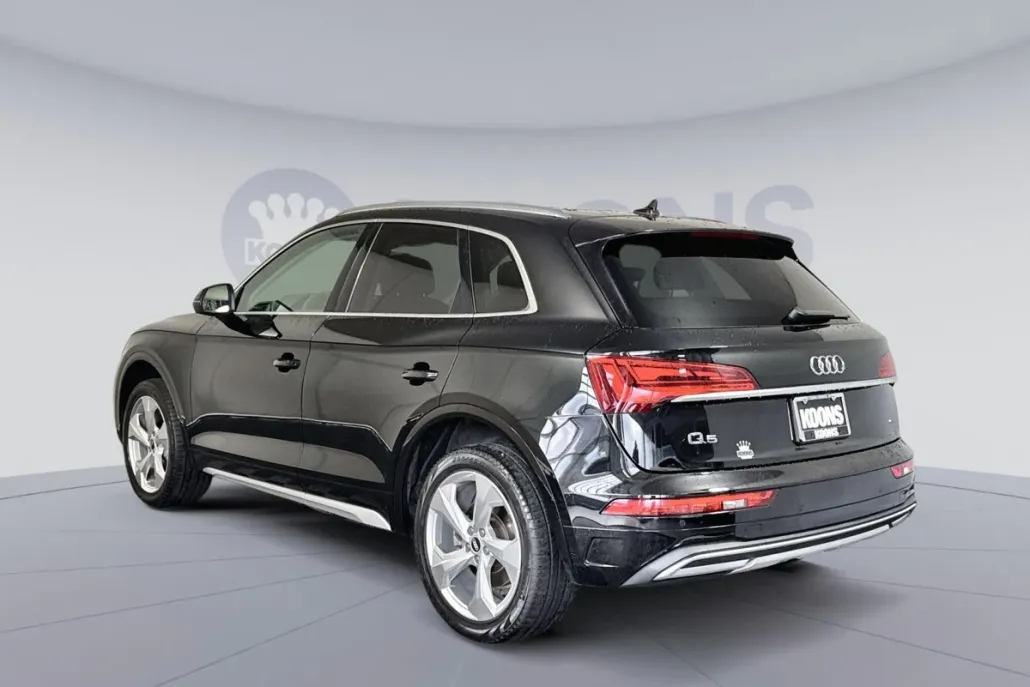 2021 Audi Q5 Premium Plus photo 1