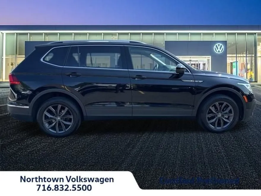 2022 Volkswagen Tiguan SE photo 1