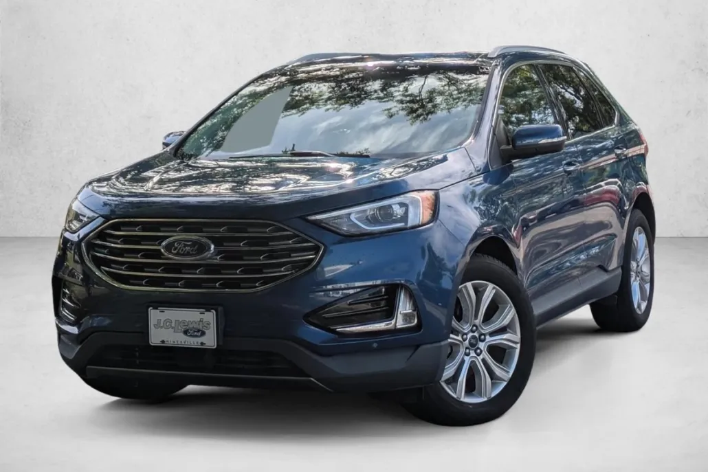 2020 Ford Edge Titanium photo 1