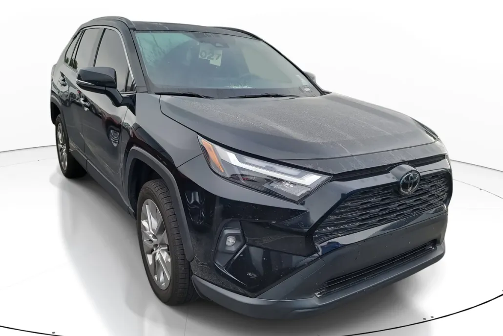 2022 Toyota RAV4 XLE Premium photo 1