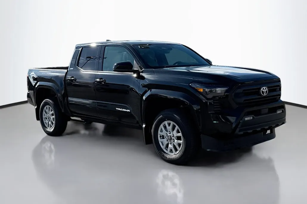 2025 Toyota Tacoma SR5 photo 1