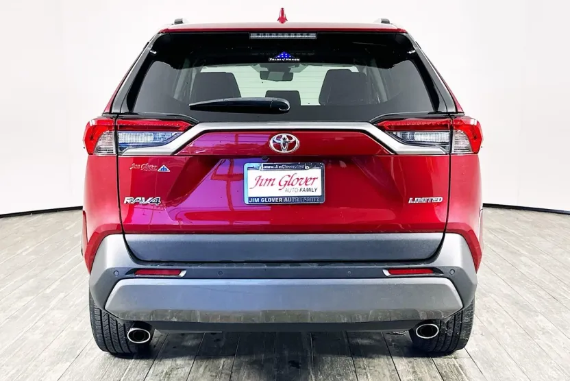 2020 Toyota RAV4 Limited photo 1